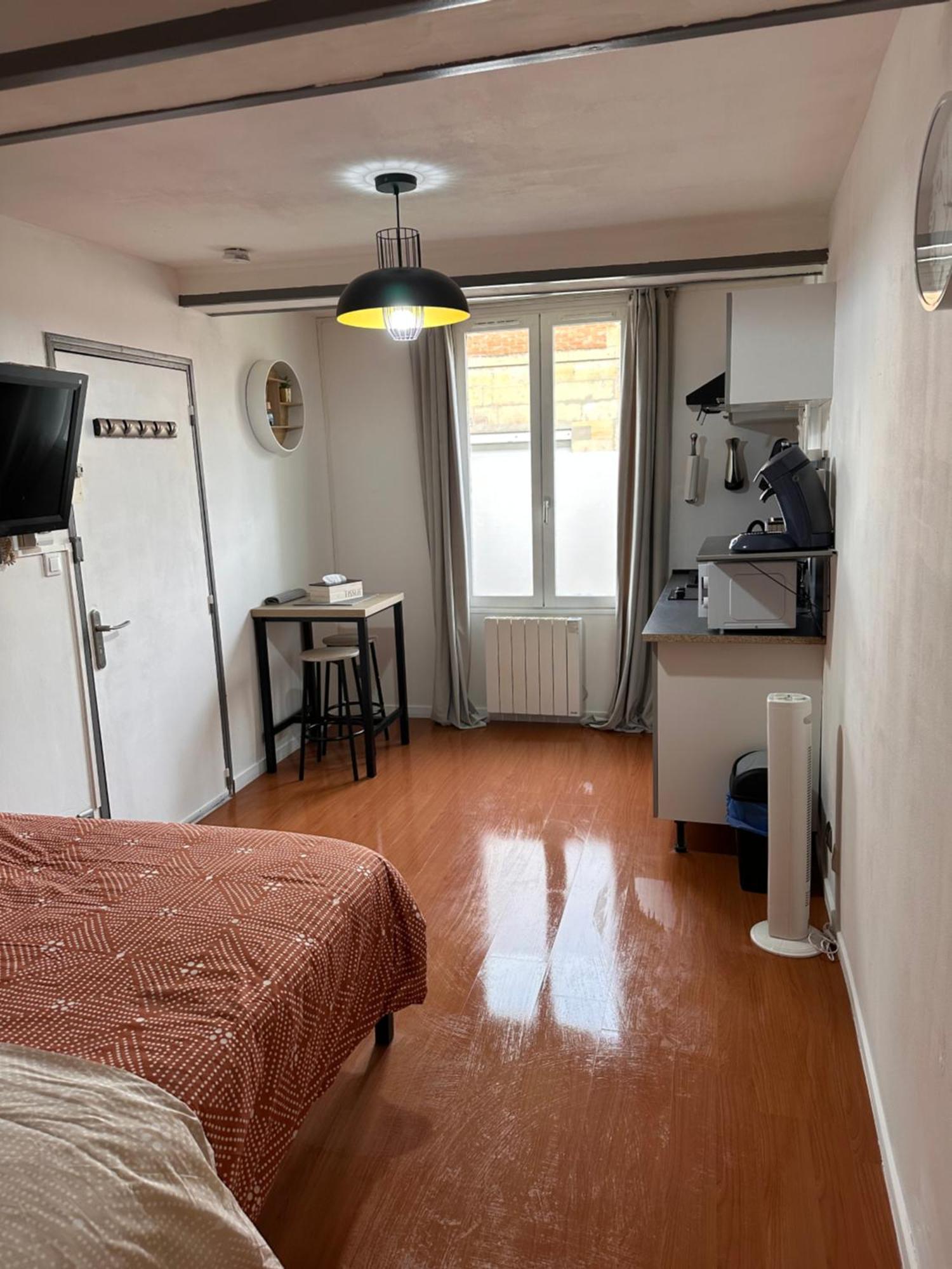 Apartment Centre-ville Rdc